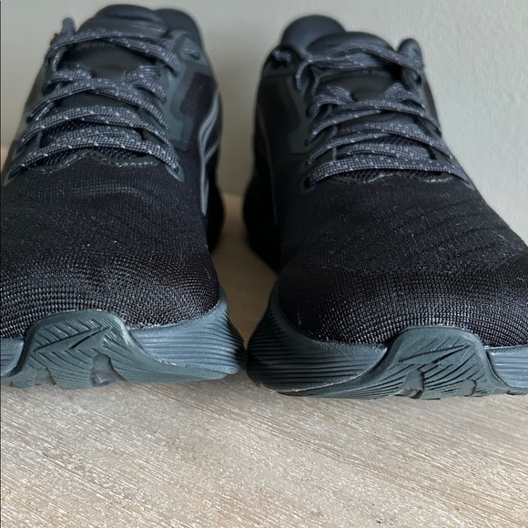 Altra experience flow women’s all black running sneakers size 8.5 - Picture 5 of 16